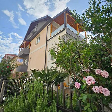 Apartments Stavreski โอครีด ภายนอก รูปภาพ