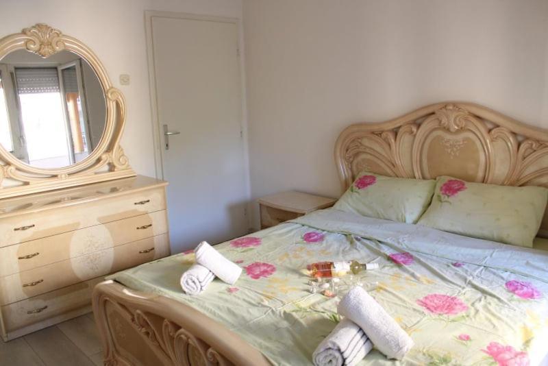 Apartments Stavreski โอครีด ห้อง รูปภาพ