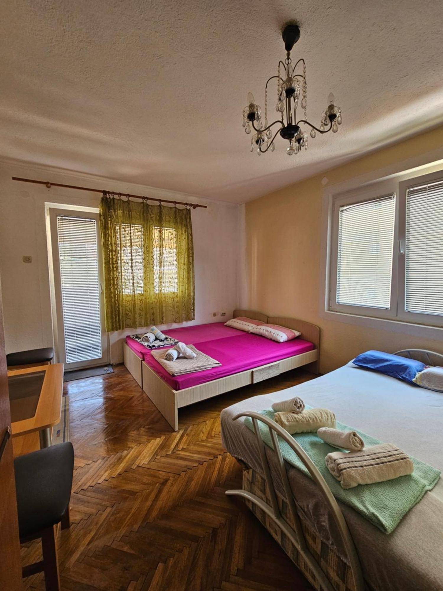 Apartments Stavreski โอครีด ภายนอก รูปภาพ